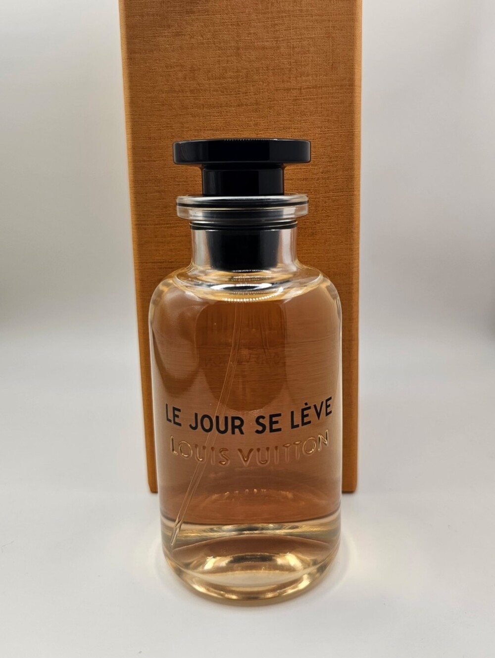 ☀️1 Btl✅️ LOUIS VUITTON LE JOUR SE LEVE FRAGRANCE💯100ML BOTTLE ➕️ 💥5pc=10ML✅️